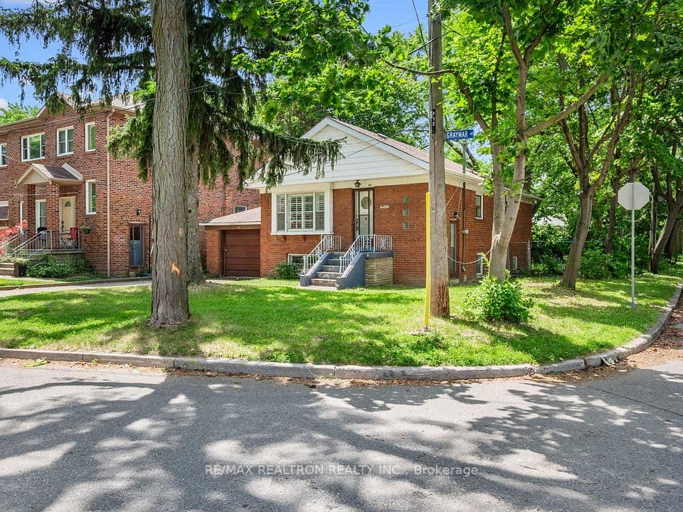 12 Graymar Avenue, Toronto, ON M3H 3B4 – photo 3