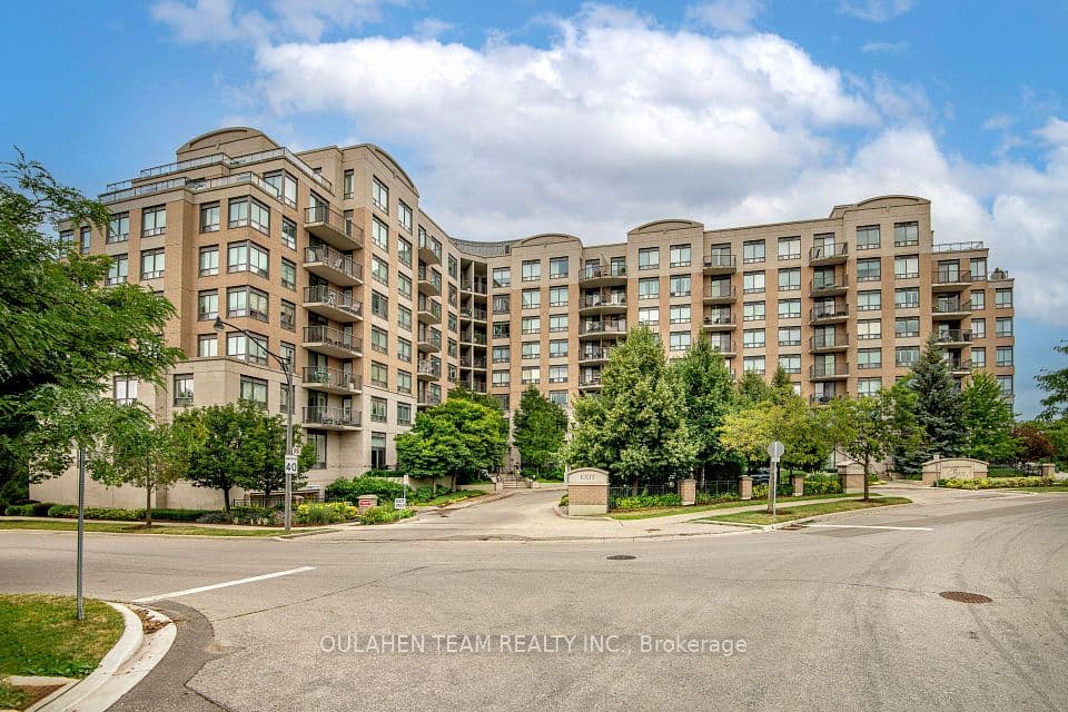 16 Dallimore Circle 212, Toronto, ON M3C 4C4 – main photo