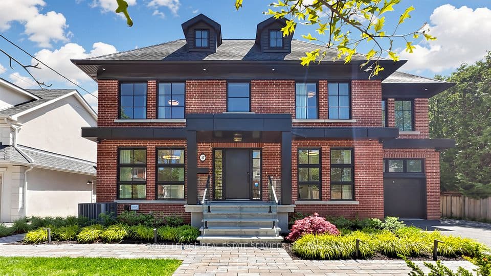 17 Romney Road, Toronto, ON M3H 1H1 – main photo