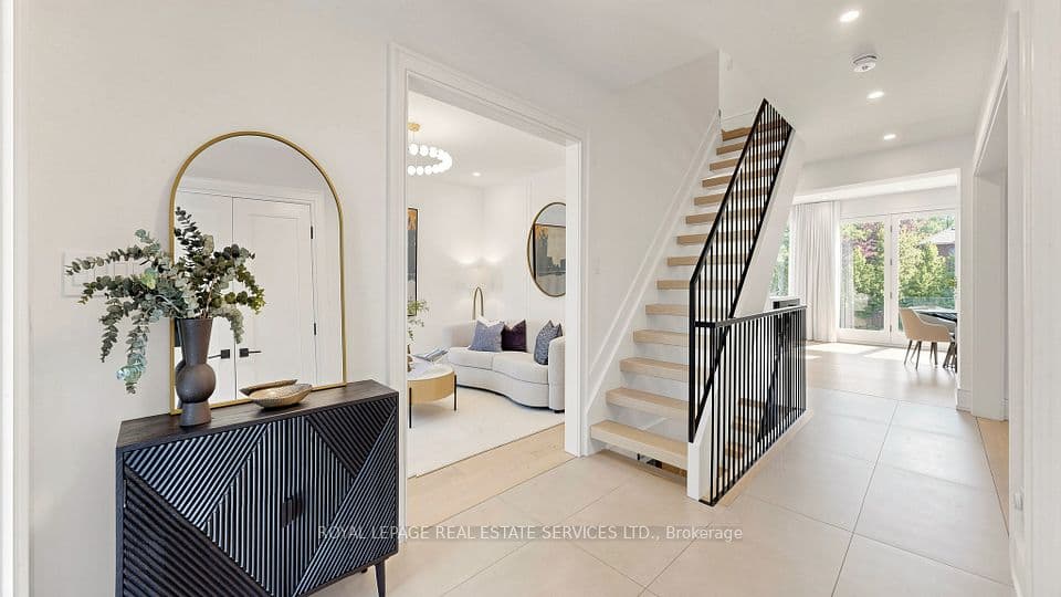 17 Romney Road, Toronto, ON M3H 1H1 – photo 3