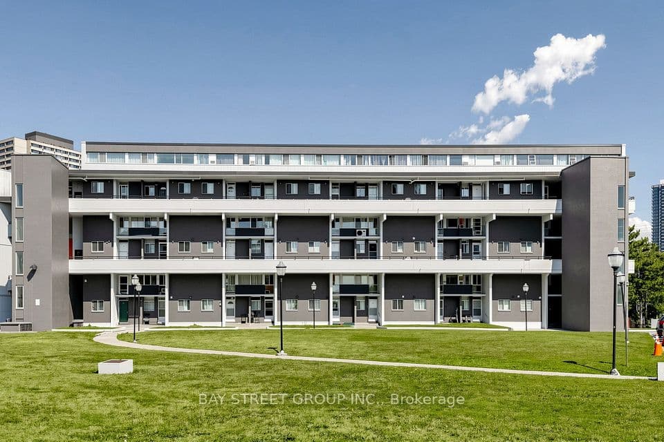 55 Sunny Glenway 302, Toronto, ON M3C 2Z5 – photo 2