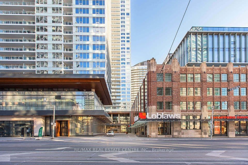 19 Bathurst Street 812, Toronto, ON M5V 0N2 – main photo