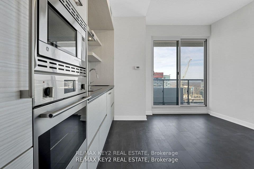2221 Yonge Street 3402, Toronto, ON M4S 0B8 – photo 3