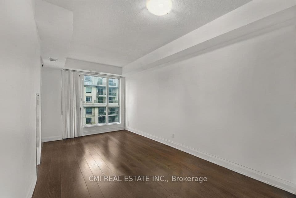 17 Kenaston Gardens 509, Toronto, ON M2K 0B9 – photo 3