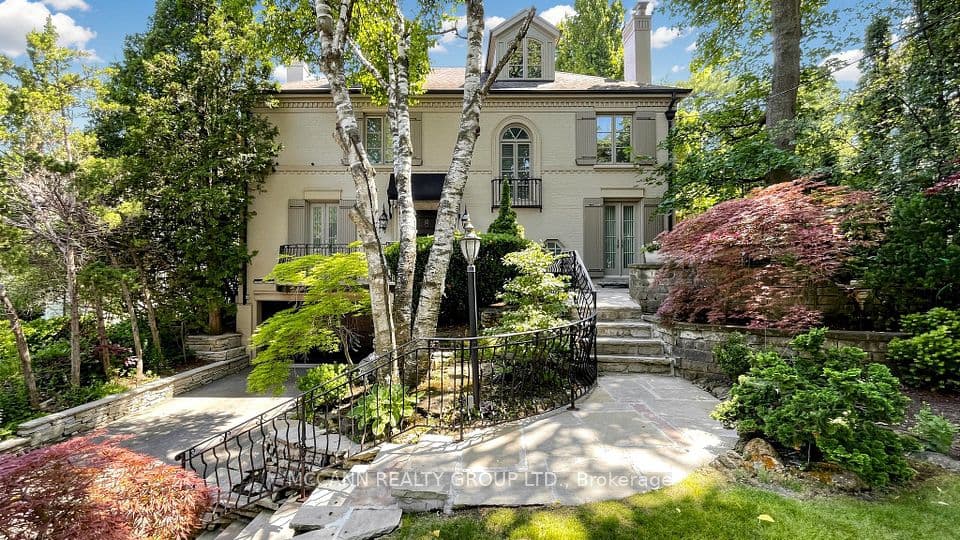 27 Strathgowan Crescent, Toronto, ON M4N 2Z6 – photo 2