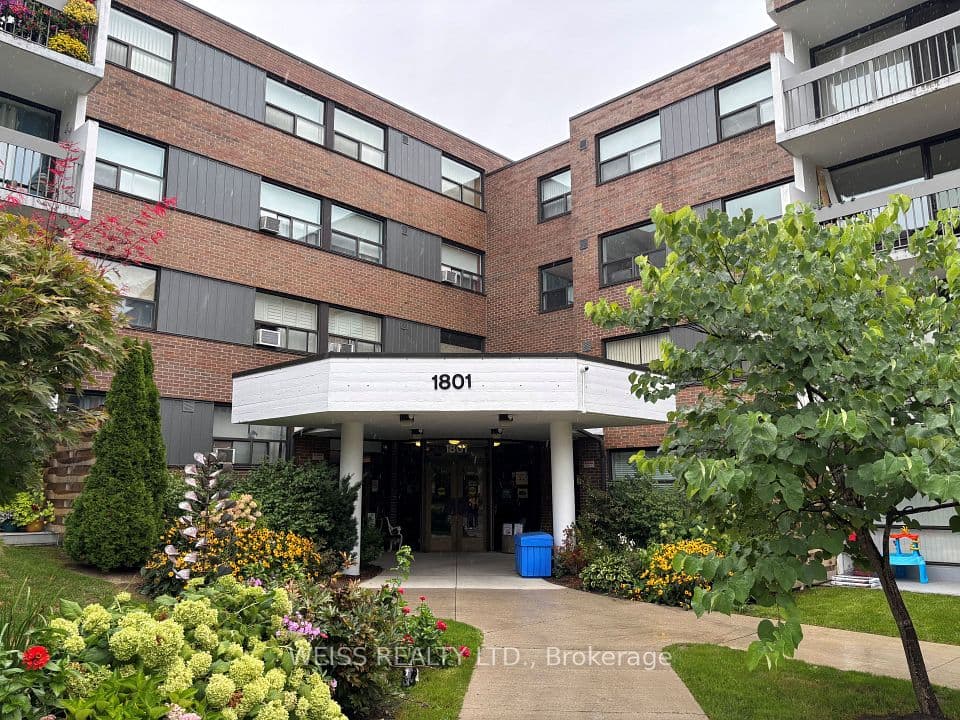 1801 O'Connor Drive 310, Toronto, ON M4A 2P8 – main photo