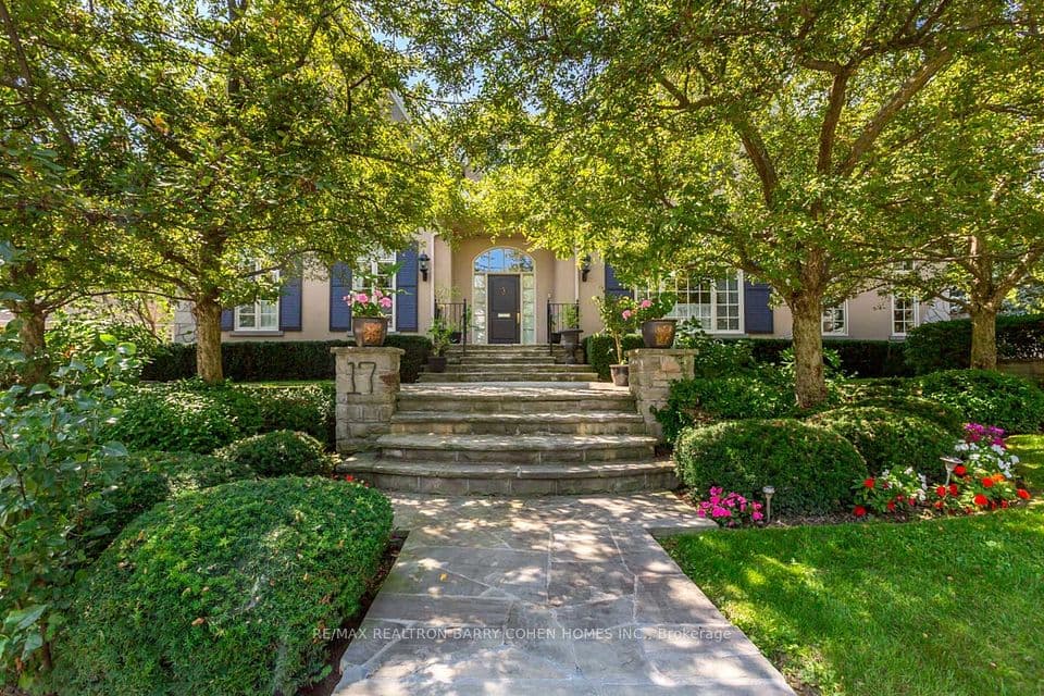 17 Bayview Ridge, Toronto, ON M2L 1E3 – photo 2