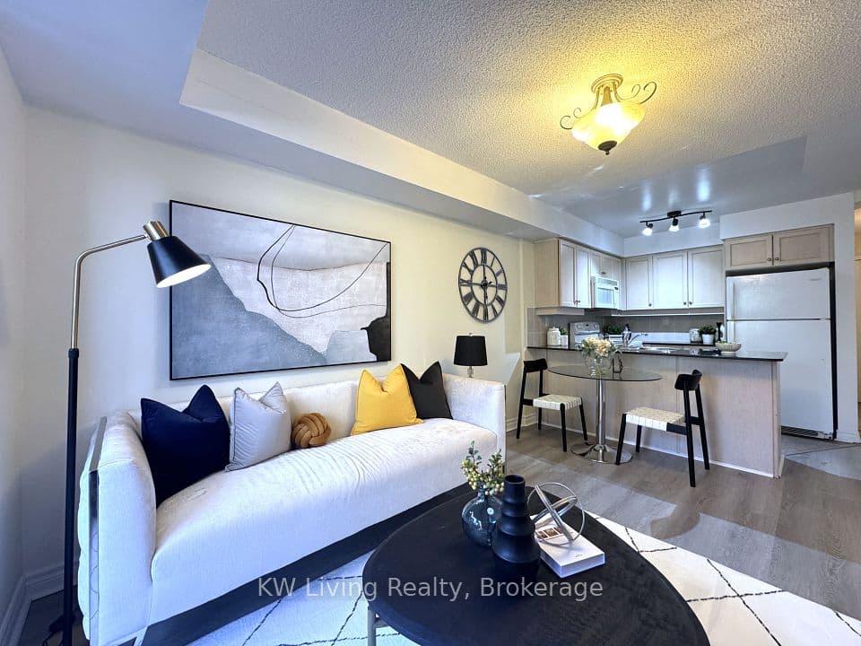 19 Barberry Place 204, Toronto, ON M2K 3E3 – photo 2