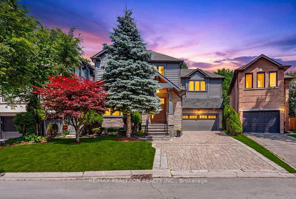 37 Stuart Crescent, Toronto, ON M2N 1A6 – main photo