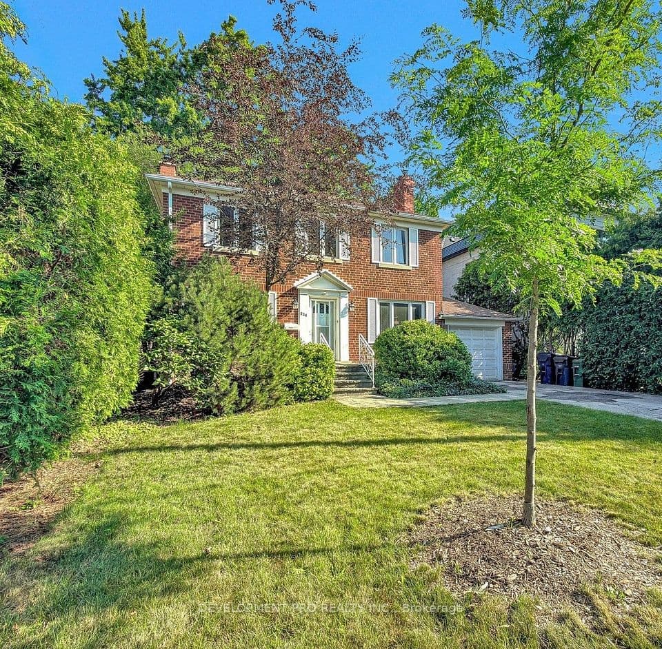 534 Deloraine Avenue, Toronto, ON M5M 2C3 – main photo