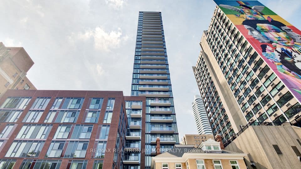 308 Jarvis Street 1812, Toronto, ON M5B 0E3 – main photo