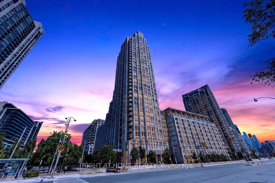 628 Fleet Street 509, Toronto, ON M5V 1A8 – main photo