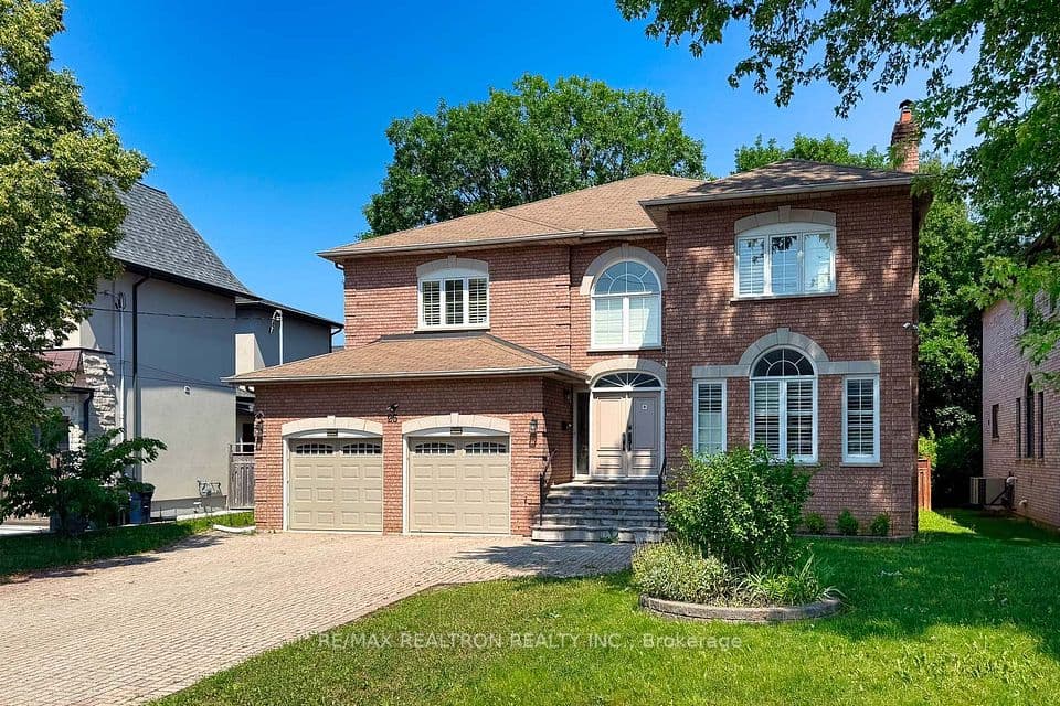 25 Clarkhill Street, Toronto, ON M2R 2G6 – main photo