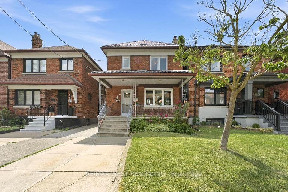 280 Westmount Avenue, Toronto, ON M6E 3N1 – main photo