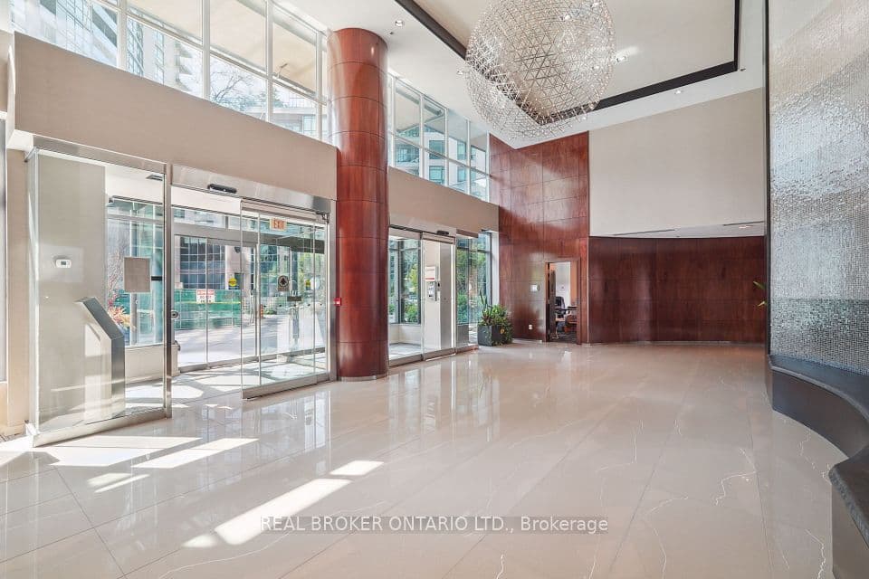 231 Fort York Boulevard 615, Toronto, ON M5V 1B2 – photo 3
