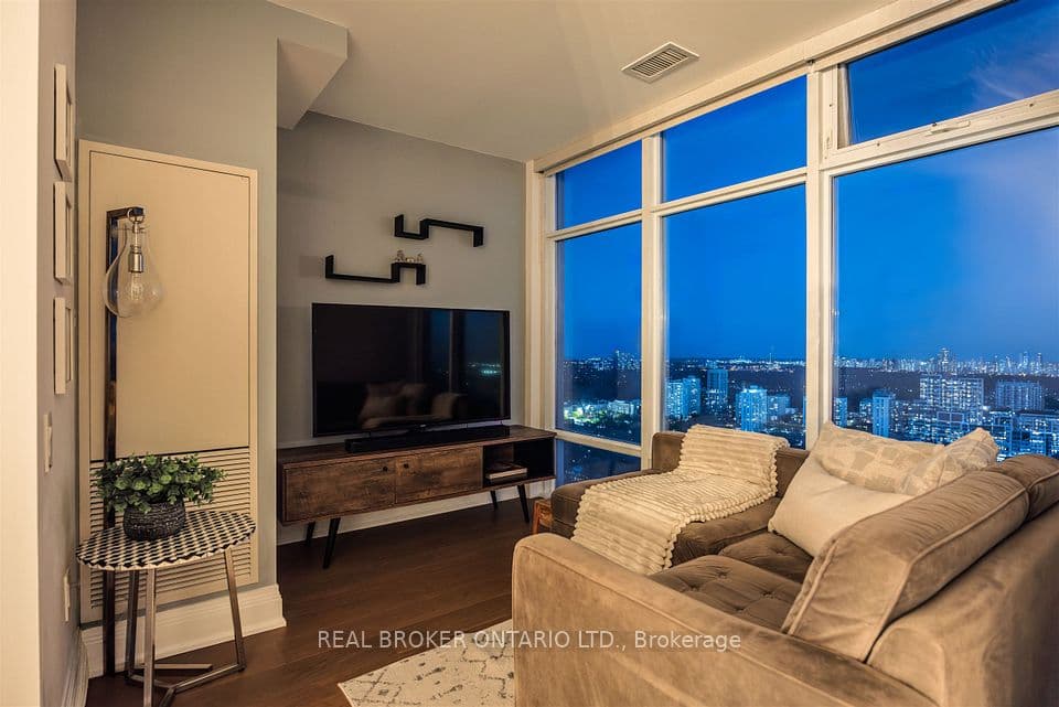 2191 Yonge Street 4603, Toronto, ON M4S 3H8 – photo 2