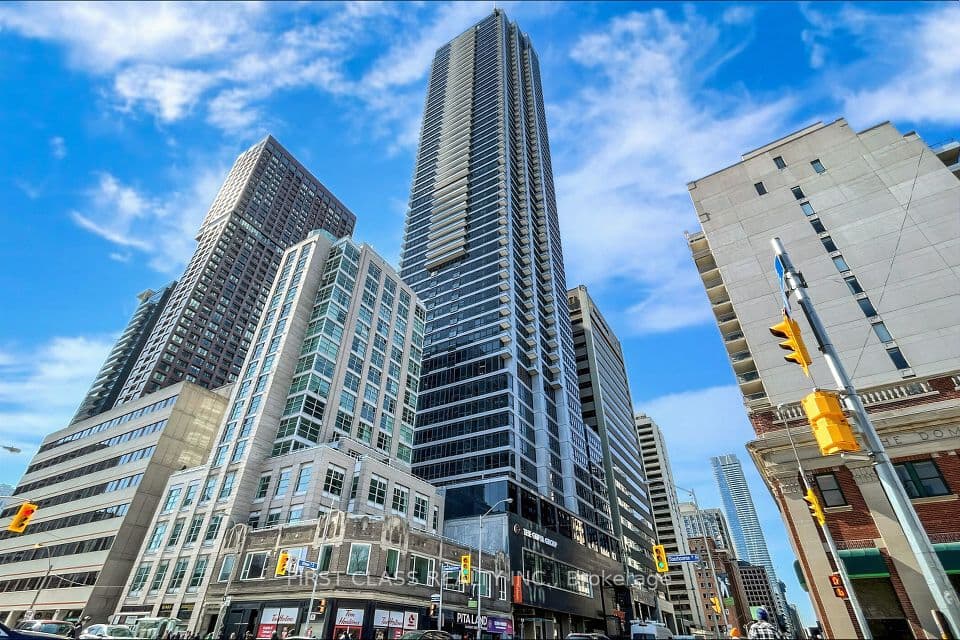 395 Bloor Street E 4203, Toronto, ON M4W 0B4 – main photo