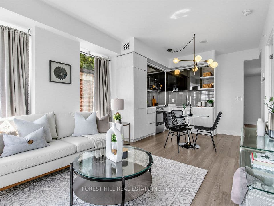 6 Parkwood Avenue 313, Toronto, ON M4V 2W8 – photo 3