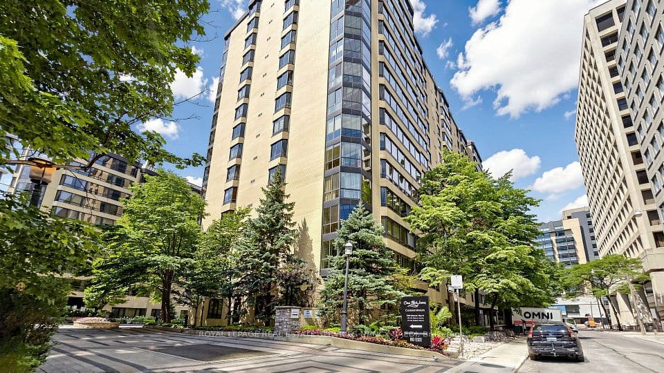 211 St Patrick Street Ph6, Toronto, ON M5T 2Y9 – main photo