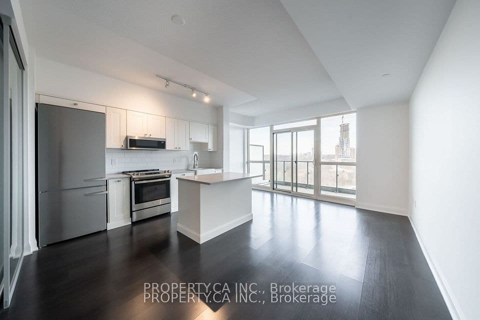 160 Vanderhoof Avenue 601, Toronto, ON M4G 0B7 – main photo