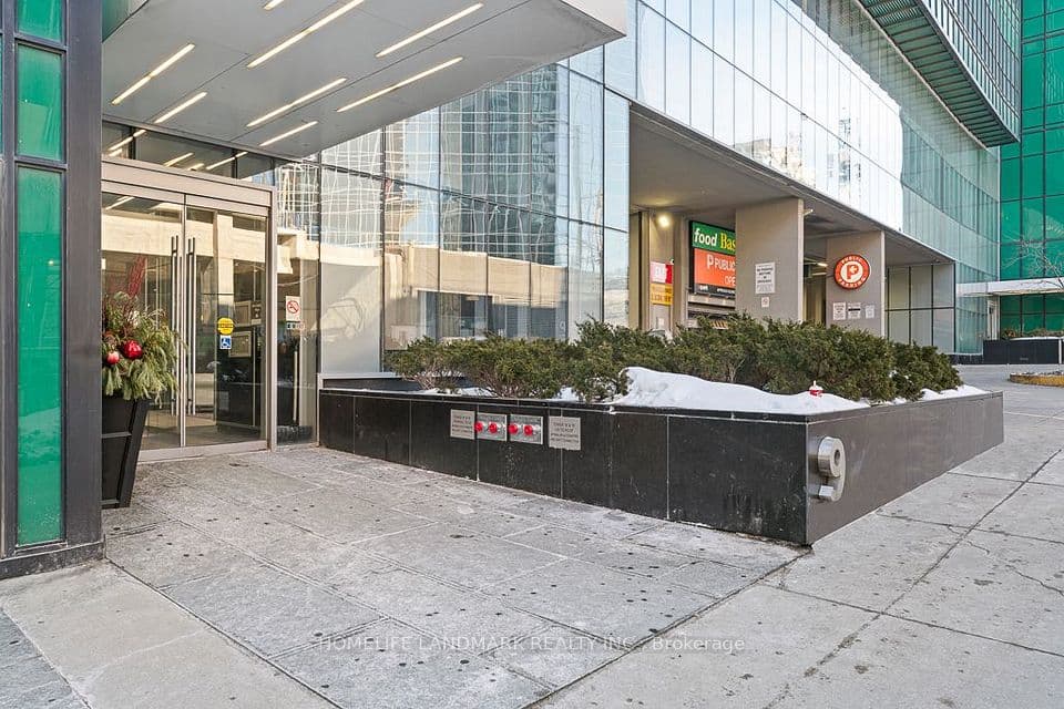 9 Bogert Avenue 3706, Toronto, ON M2N 0H3 – photo 3