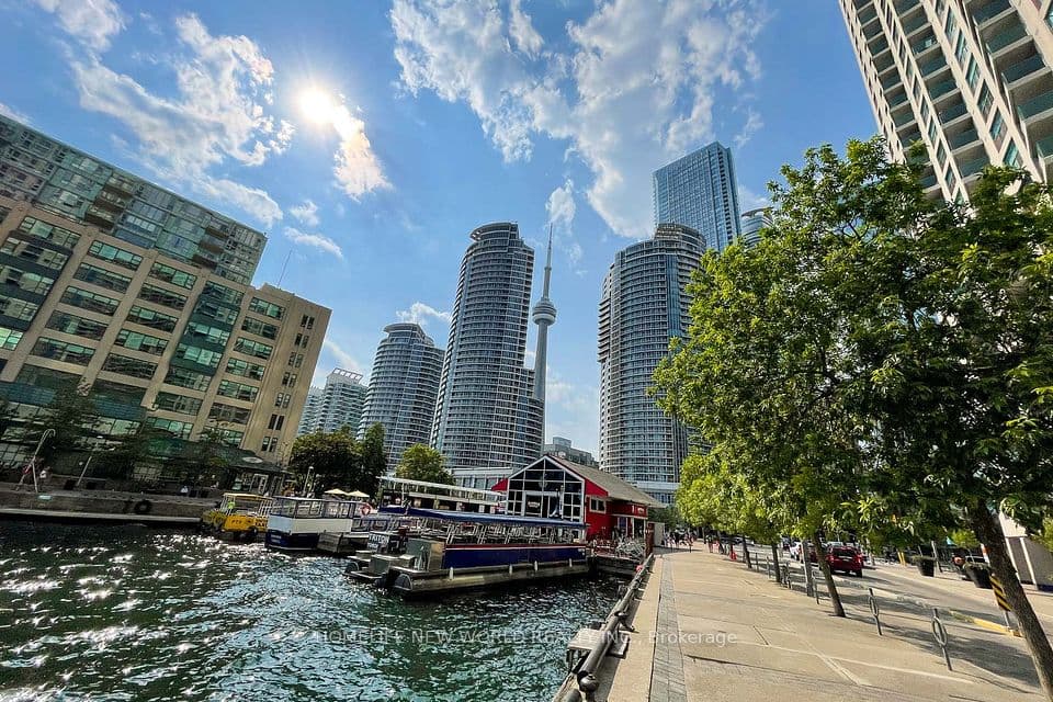 77 Harbour Square 1602, Toronto, ON M5J 2S2 – photo 3