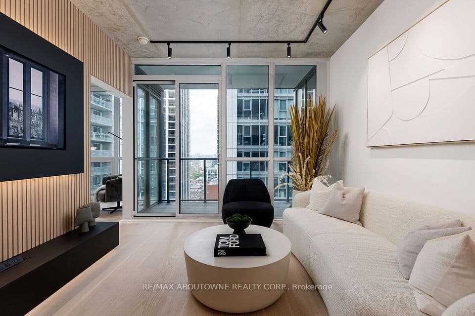 88 Blue Jays Way 2301, Toronto, ON M5V 0L7 – photo 2