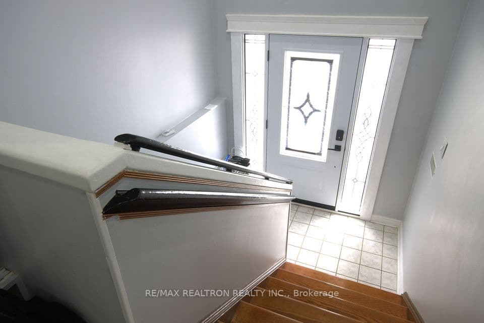 187 Apache Trail, Toronto, ON M2H 2J3 – photo 3