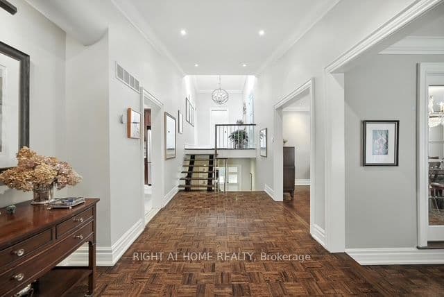 17 Denmark Crescent, Toronto, ON M2R 1J3 – photo 3