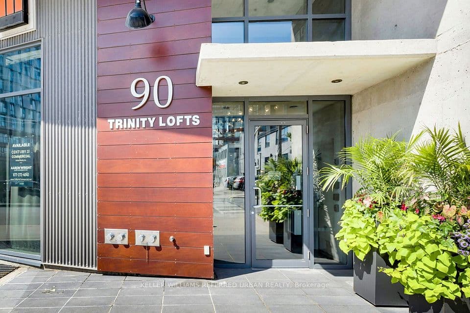 90 Trinity Street 212, Toronto, ON M5A 0E4 – main photo