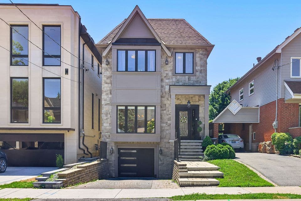 245 Florence Avenue, Toronto, ON M2N 1G7 – main photo