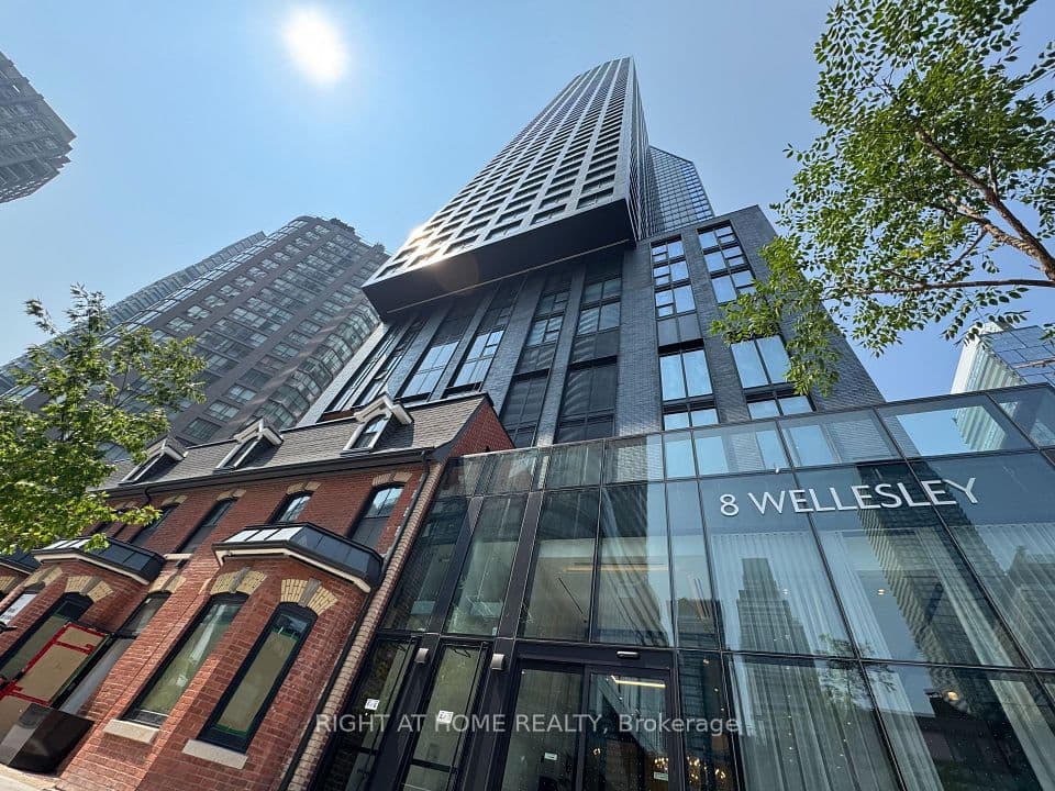 8 Wellesley Street W 5205, Toronto, ON M4Y 0J5 – main photo