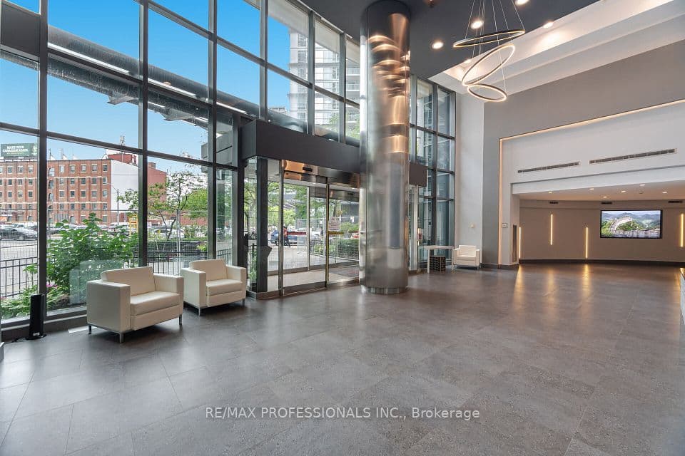361 Front Street W 3303, Toronto, ON M5V 3R5 – photo 3