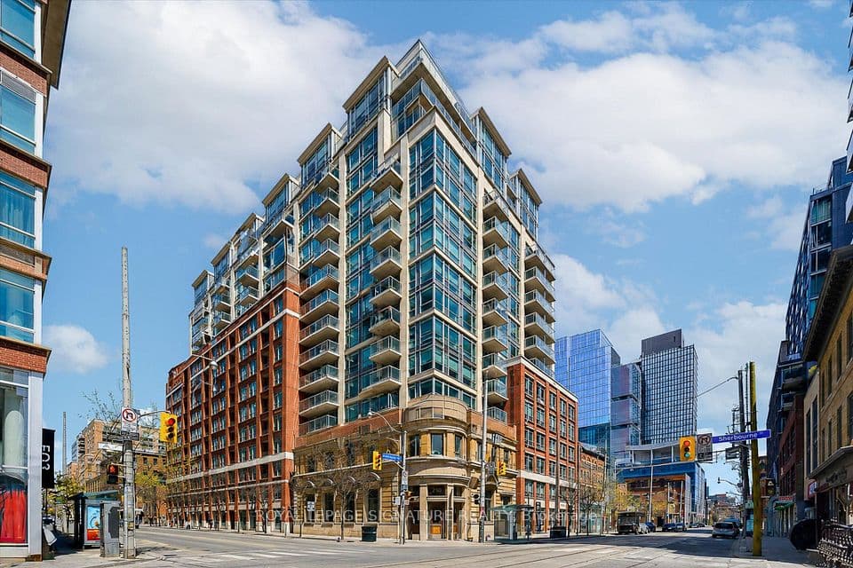 230 King Street E 1223, Toronto, ON M5A 1K5 – main photo