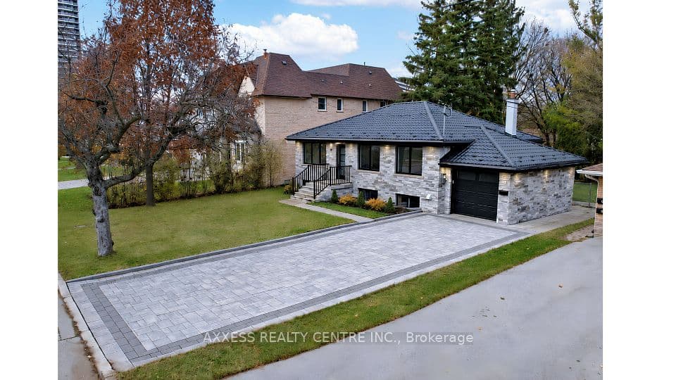 44 Transwell Avenue, Toronto, ON M2R 2J8 – main photo