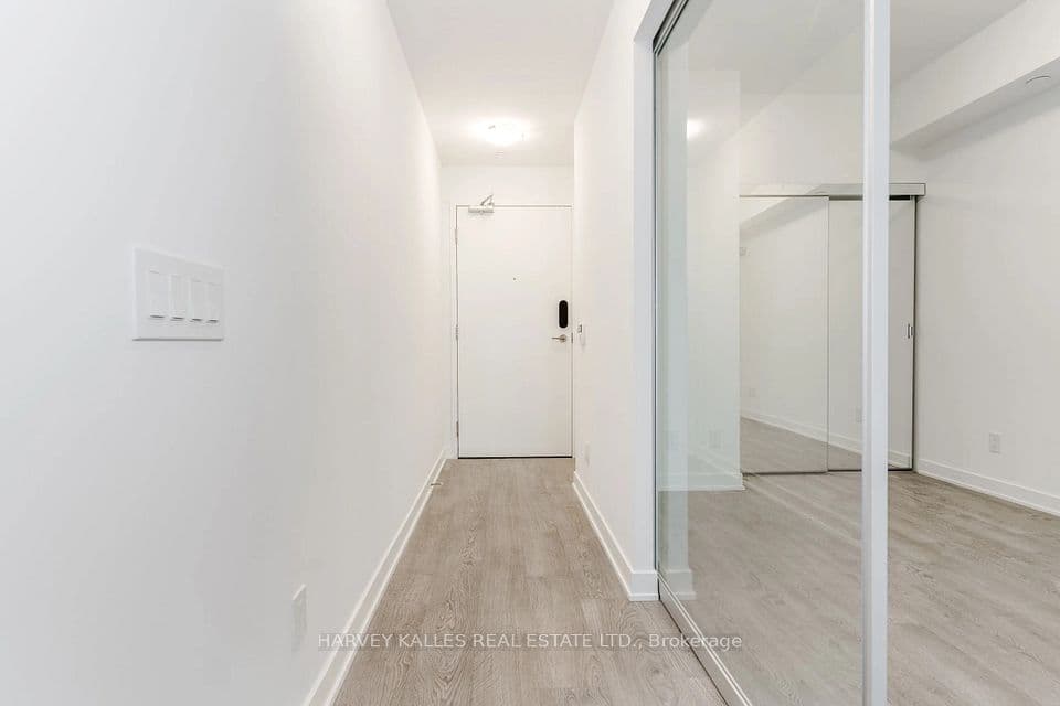 543 Richmond Street W 410, Toronto, ON M5V 1Y6 – photo 2
