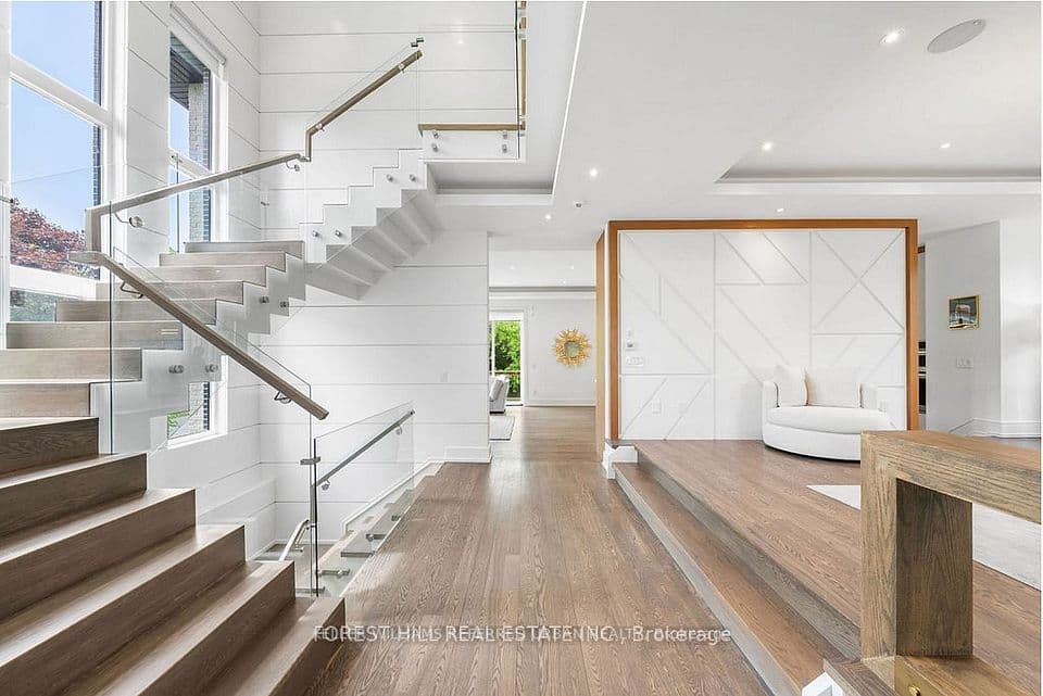416 Patricia Avenue, Toronto, ON M2R 2M9 – photo 2