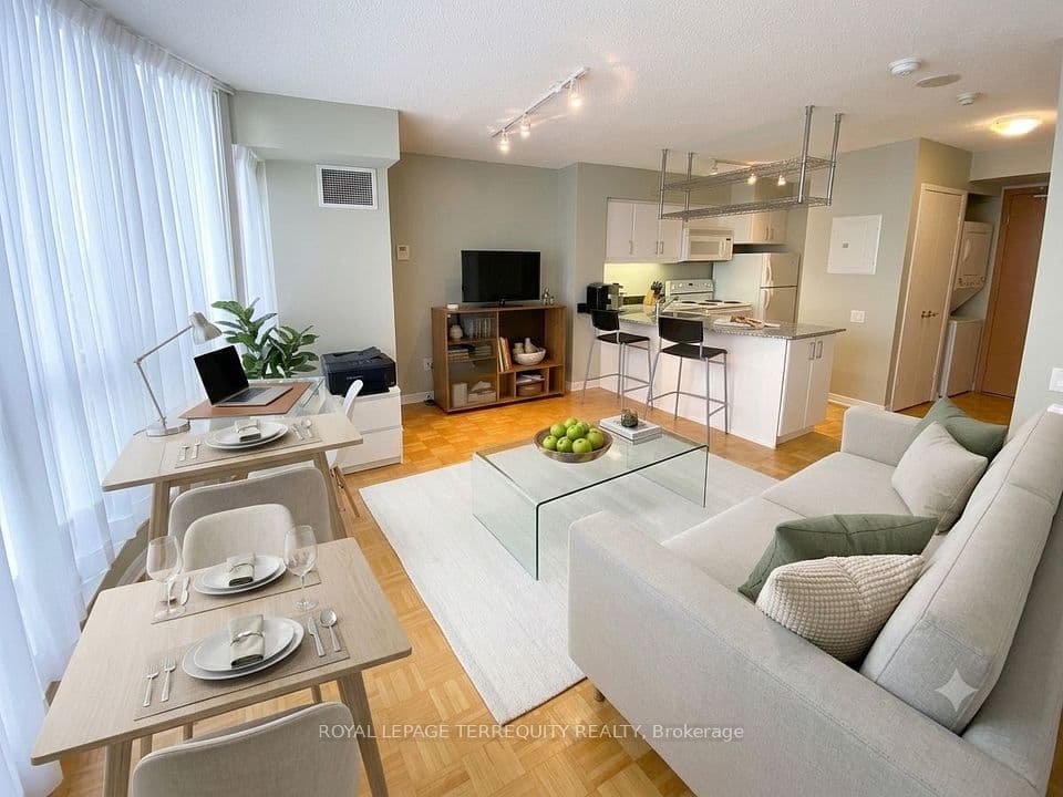 33 Sheppard Avenue E 1009, Toronto, ON M2N 7K1 – main photo