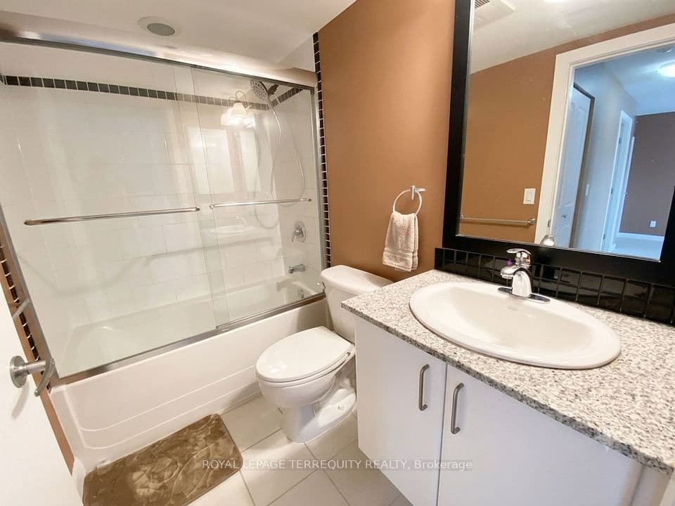 33 Sheppard Avenue E 1009, Toronto, ON M2N 7K1 – photo 3