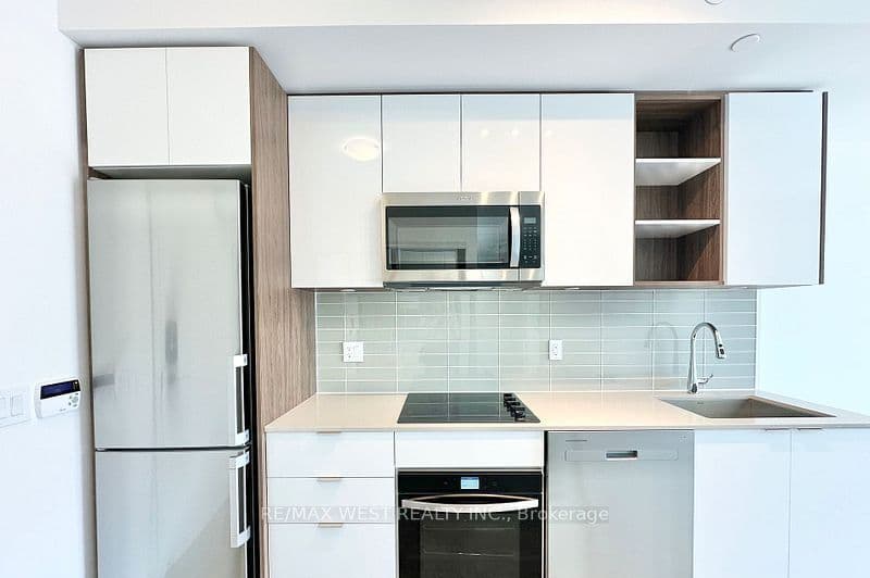 543 Richmond Street W 616, Toronto, ON M5V 0W9 – main photo