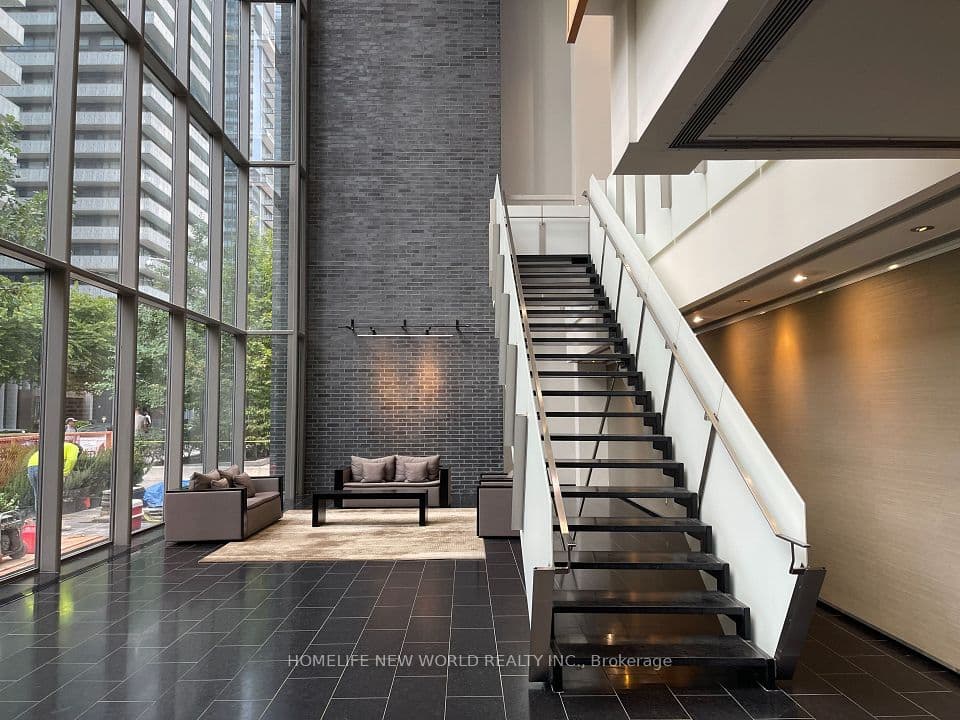 33 Charles Street E 2109, Toronto, ON M4Y 0A2 – photo 3
