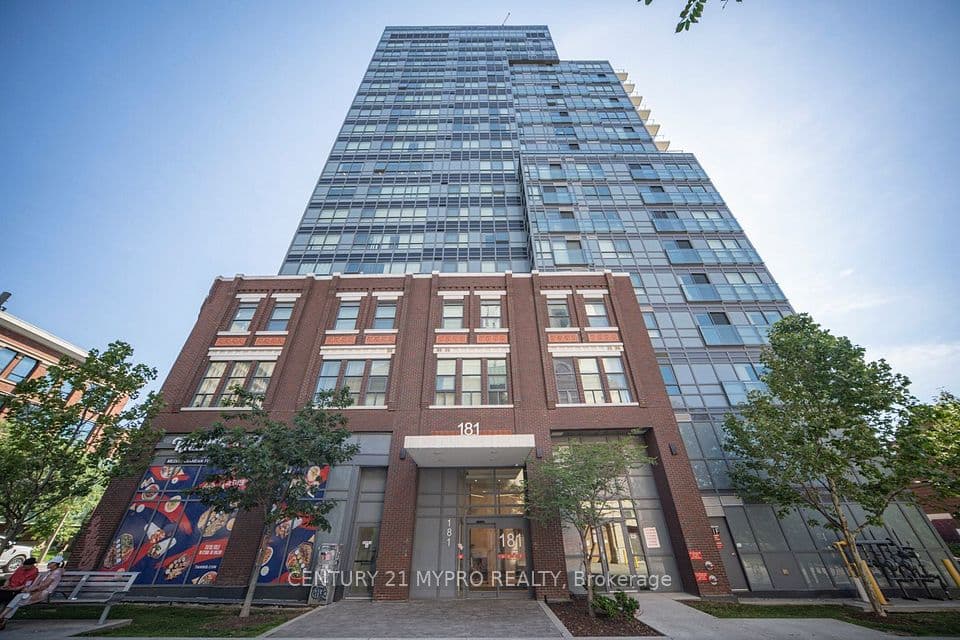 181 Huron Street 1604, Toronto, ON M5T 0C1 – photo 3