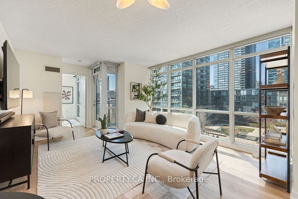 11 Brunel Court 503, Toronto, ON M5V 3Y3 – main photo