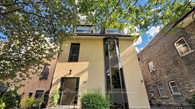 29 Winchester Street, Toronto, ON M4X 1A6 – main photo