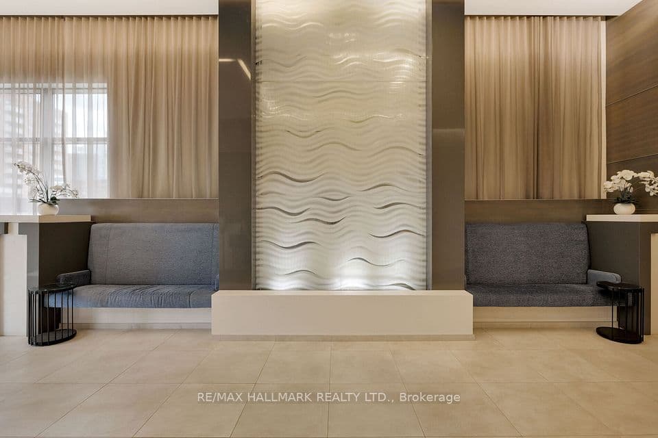 530 St Clair Avenue W 1401, Toronto, ON M6C 0A2 – photo 3