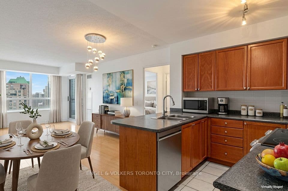 18 Parkview Avenue 1907, Toronto, ON M2N 7H7 – photo 2