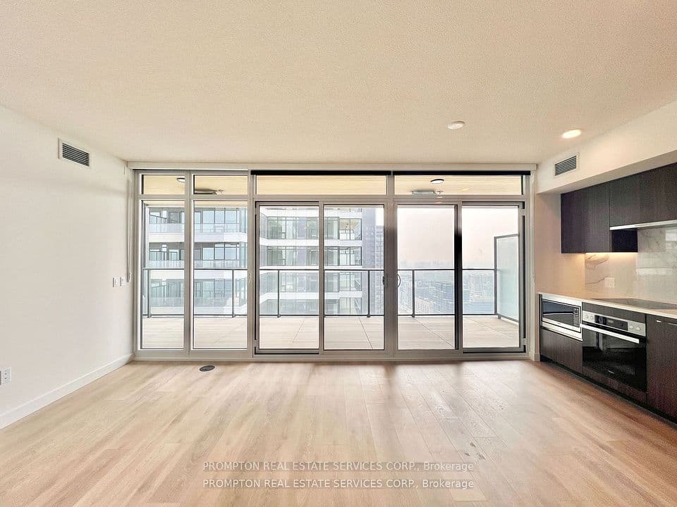 1 Concord cityplace Way 4210, Toronto, ON M5V 0X3 – main photo