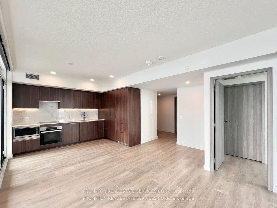 1 Concord cityplace Way 4210, Toronto, ON M5V 0X3 – photo 2
