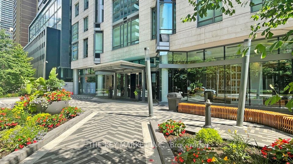 45 Charles Street E 511, Toronto, ON M4Y 0B8 – photo 3