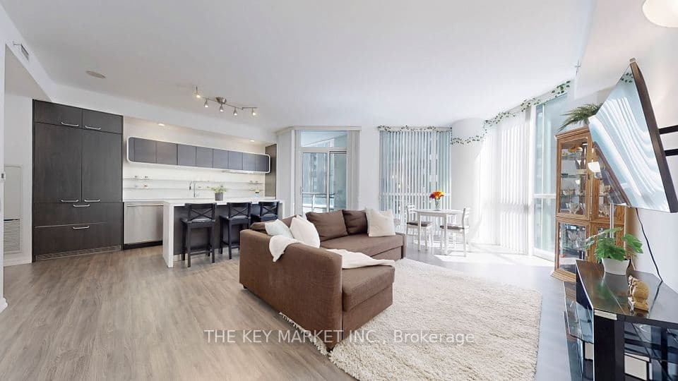 45 Charles Street E 511, Toronto, ON M4Y 0B8 – main photo